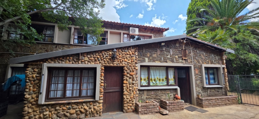 4 Bedroom Property for Sale in Songloed North West